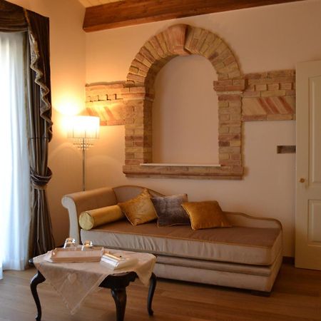 Agriturismo De Luca Mozzagrogna Exteriér fotografie