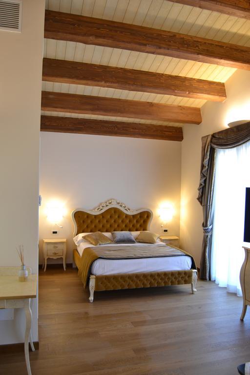 Agriturismo De Luca Mozzagrogna Exteriér fotografie