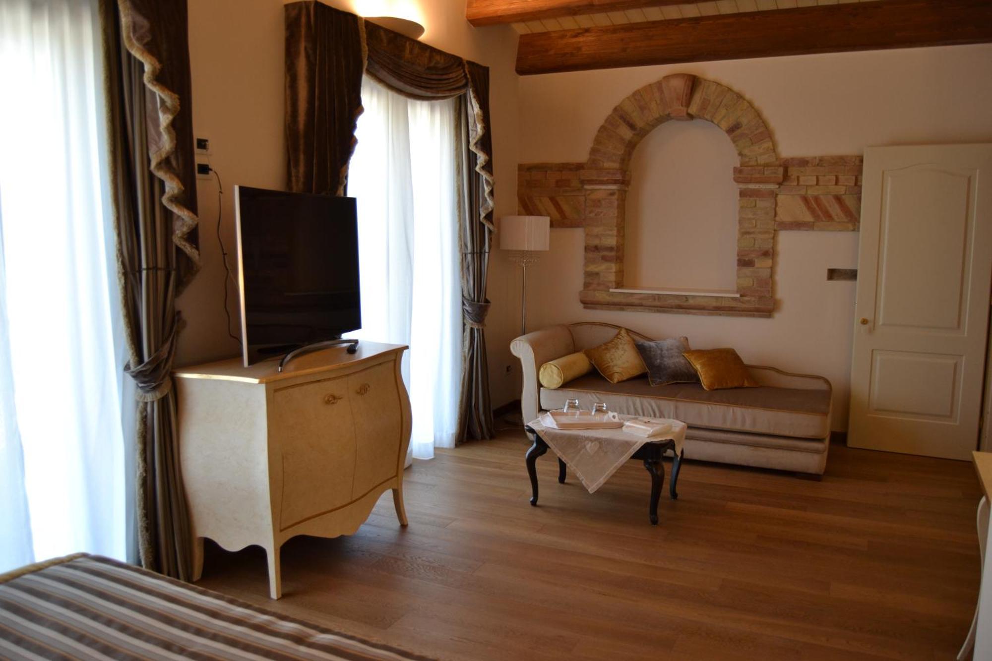 Agriturismo De Luca Mozzagrogna Exteriér fotografie