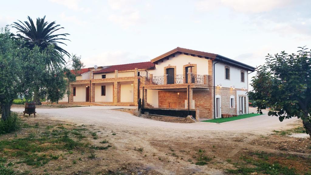 Agriturismo De Luca Mozzagrogna Exteriér fotografie