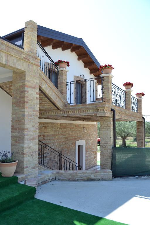 Agriturismo De Luca Mozzagrogna Exteriér fotografie